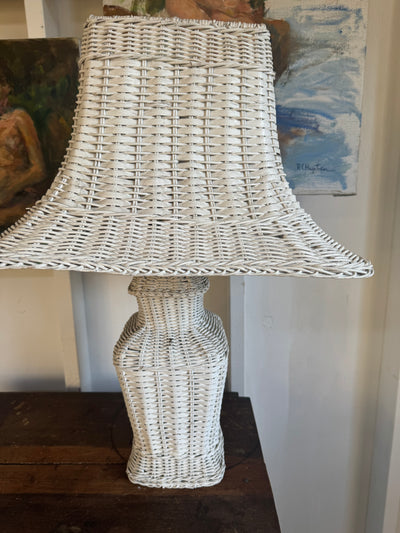 Vintage White Wicker Table Lamp
