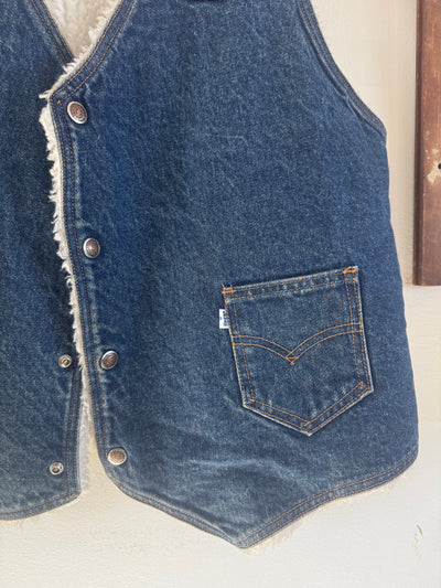 VTG LEVI'S Denim Vest - Fleece Lined