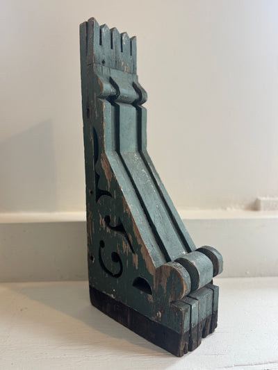 Salvaged Blue Corbel