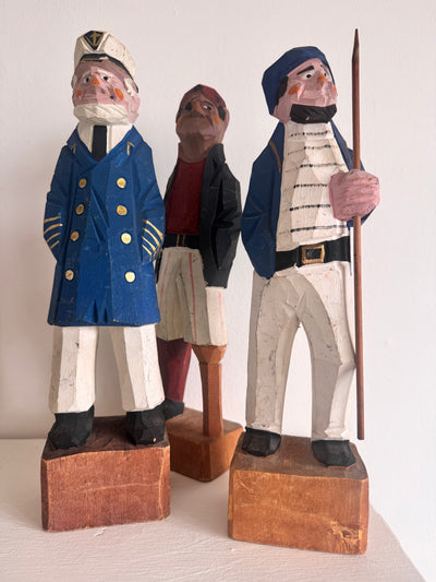 VTG 12" Wooden Fisherman - CAPTAIN Blue Coat