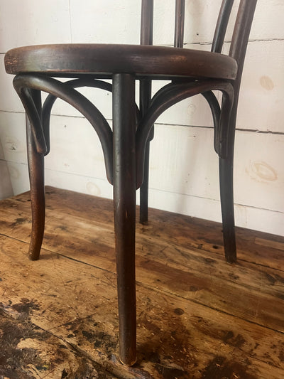 Vintage Thonet Style Bentwood Chair - Wood Grain