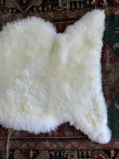 Sheep Skin - White - Diamonds & Rust