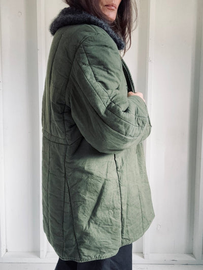 Vintage 1990s Hungarian Quilted Army Liner - Diamonds & Rust