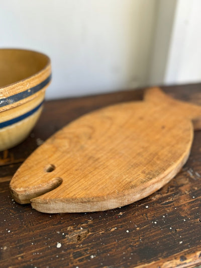 Vintage Fish Cutting Board - Diamonds & Rust