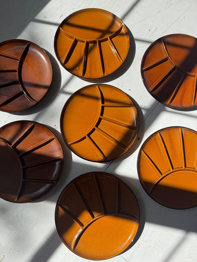 Vintage Plate Set - Diamonds & Rust