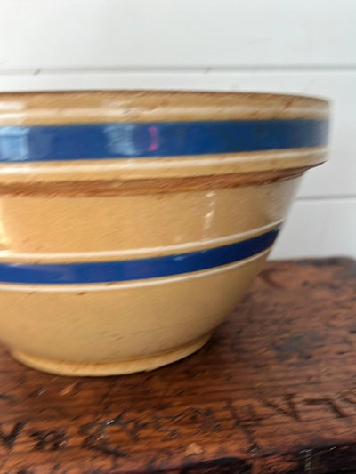 Vintage Yellow Ware Bowl - Blue Stripe - Diamonds & Rust