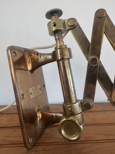 VTG Brass Scissor Wall Lamp - Diamonds & Rust