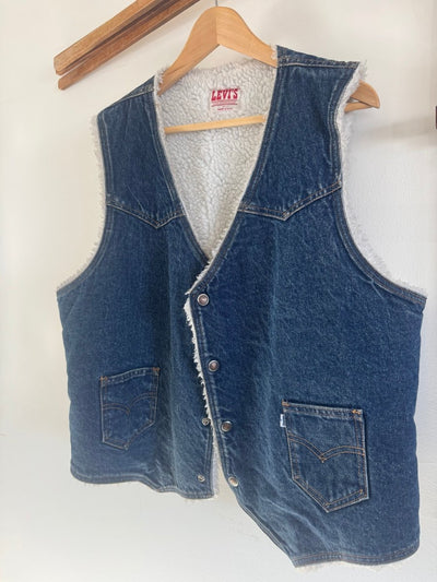 VTG LEVI'S Denim Vest - Fleece Lined - Diamonds & Rust