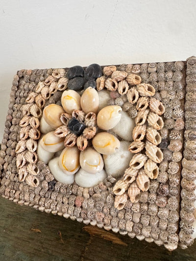 VTG Shell Encrusted Box - Diamonds & Rust