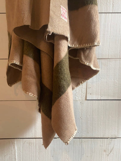1930s Vintage Hudson Bay 3.5 Point Blanket - Diamonds & Rust