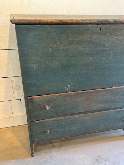 Antique Blanket Chest - Diamonds & Rust