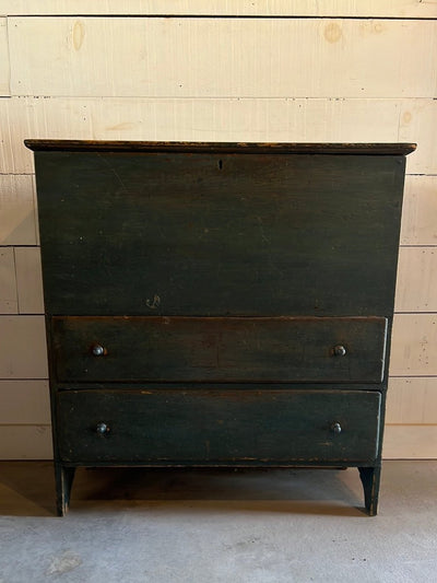 Antique Blanket Chest - Diamonds & Rust
