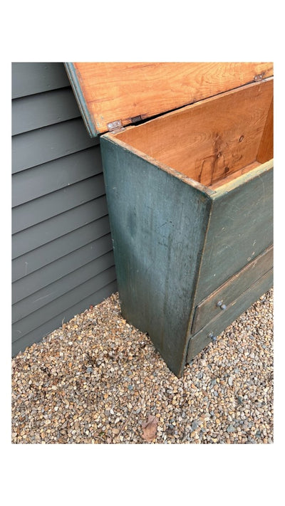 Antique Blanket Chest - Diamonds & Rust