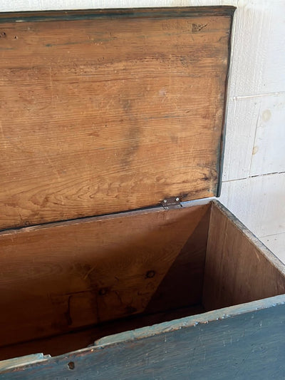 Antique Blanket Chest - Diamonds & Rust