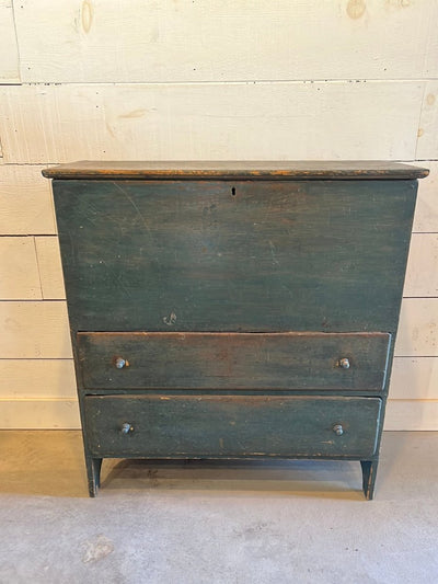 Antique Blanket Chest - Diamonds & Rust