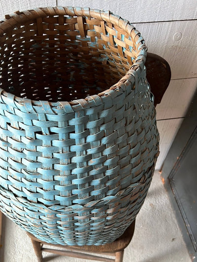 Antique Woven Basket - Diamonds & Rust