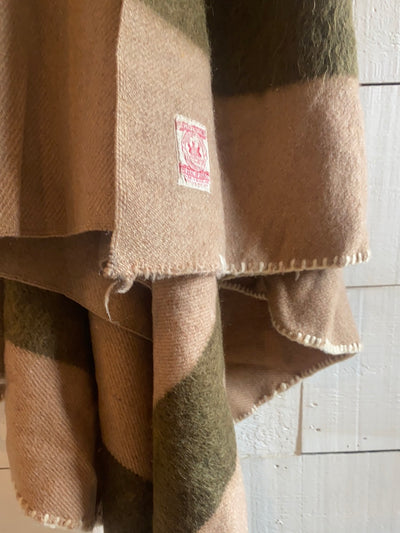 1930s Vintage Hudson Bay 3.5 Point Blanket