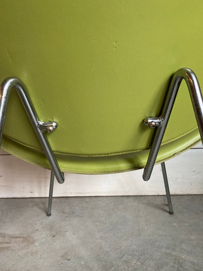 Vintage Leather Clamshell Chair - Avocado