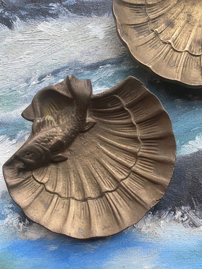 Vintage Brass Shell Tray - Diamonds & Rust