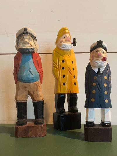 Vintage Wooden Fisherman - Diamonds & Rust