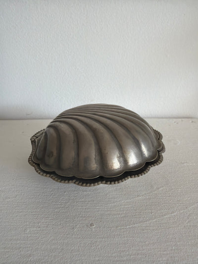 VTG Silver Plated Clam Shell