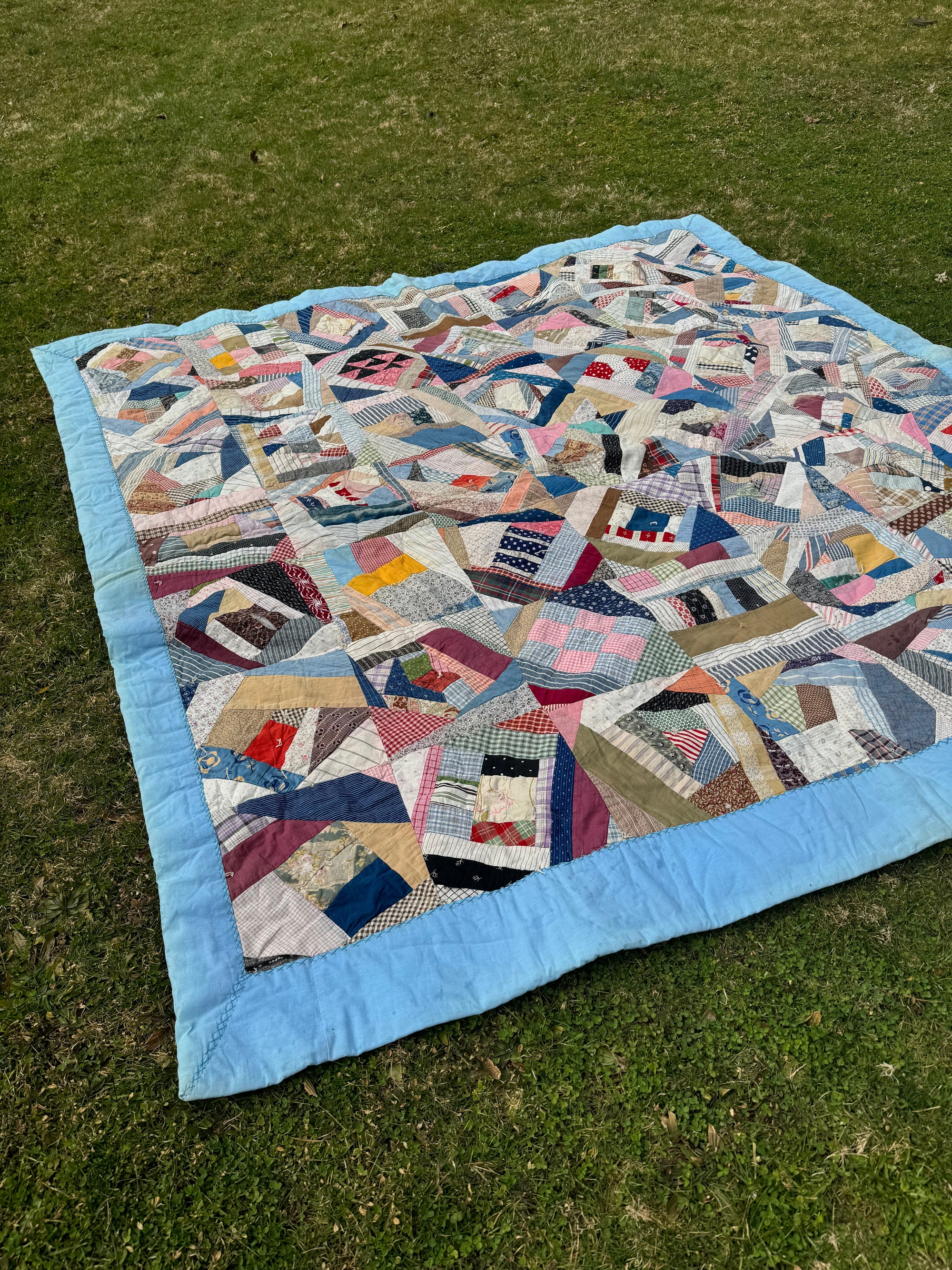 Vintage Handmade Quilt - Blue Trim
