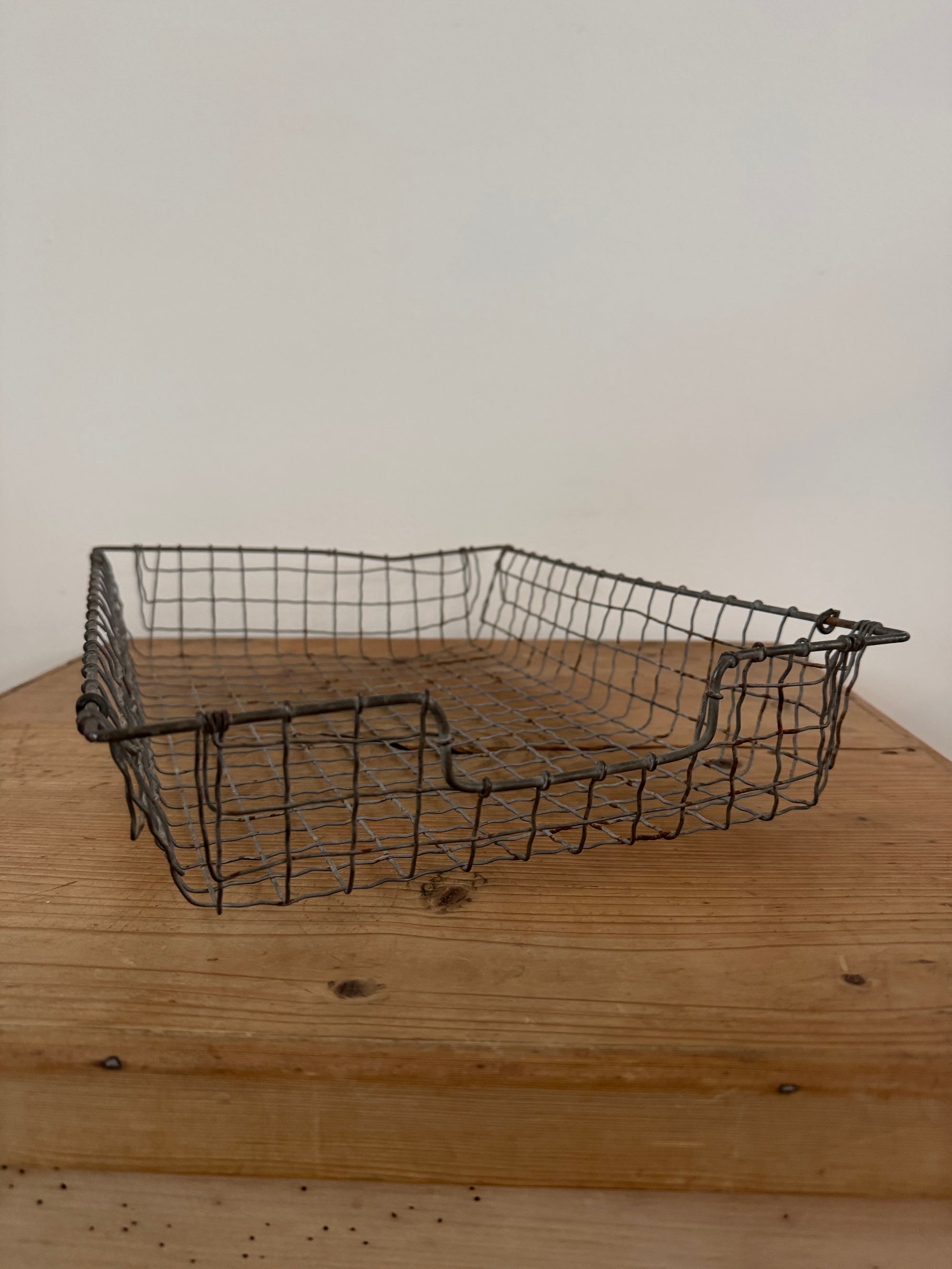 Antique Crinkle Wire Letter Tray