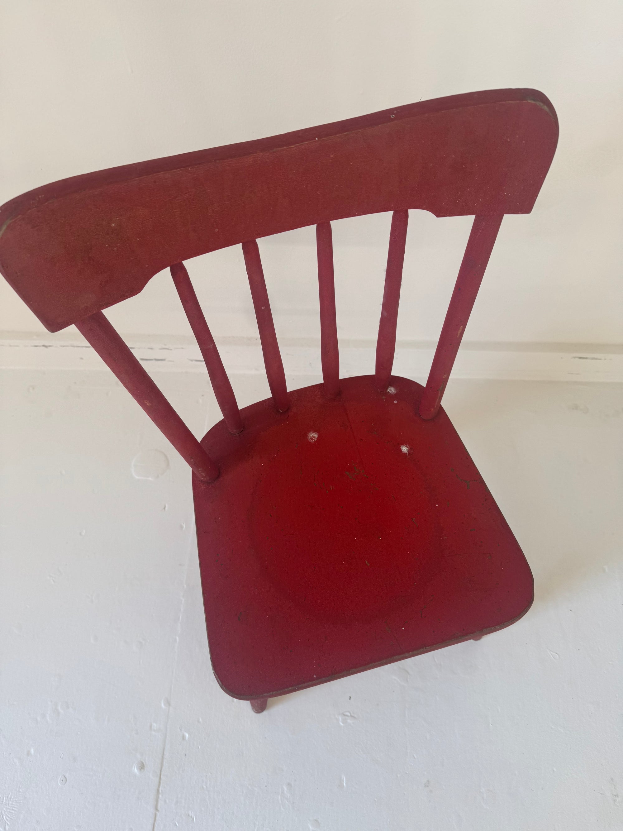 VTG Red Childrens Chair