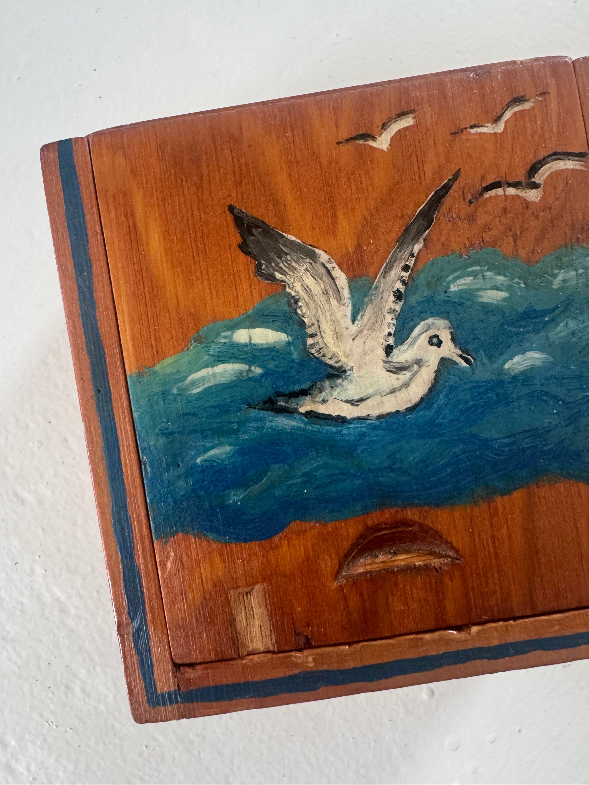 VTG Seagull Wood Box - Painted