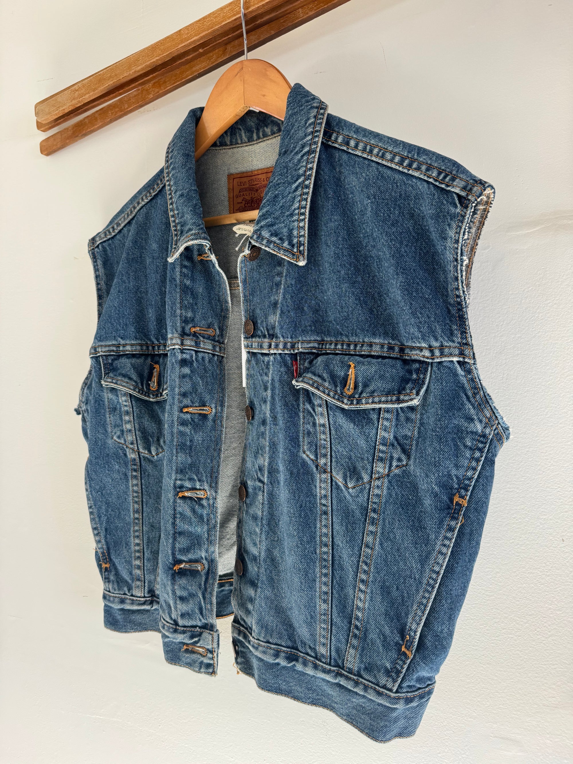 VTG Levi's Sleeveless Jacket