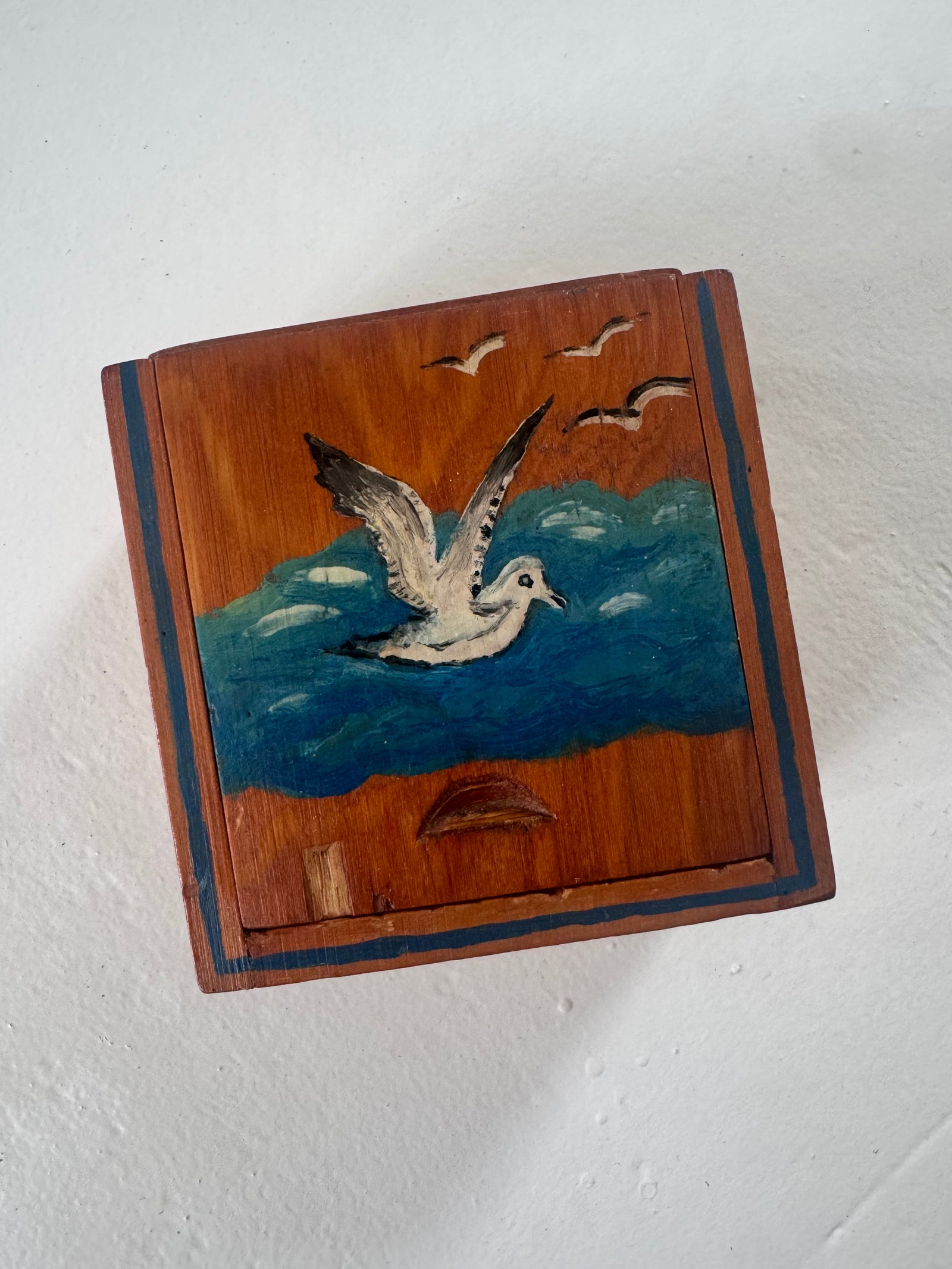 VTG Seagull Wood Box - Painted