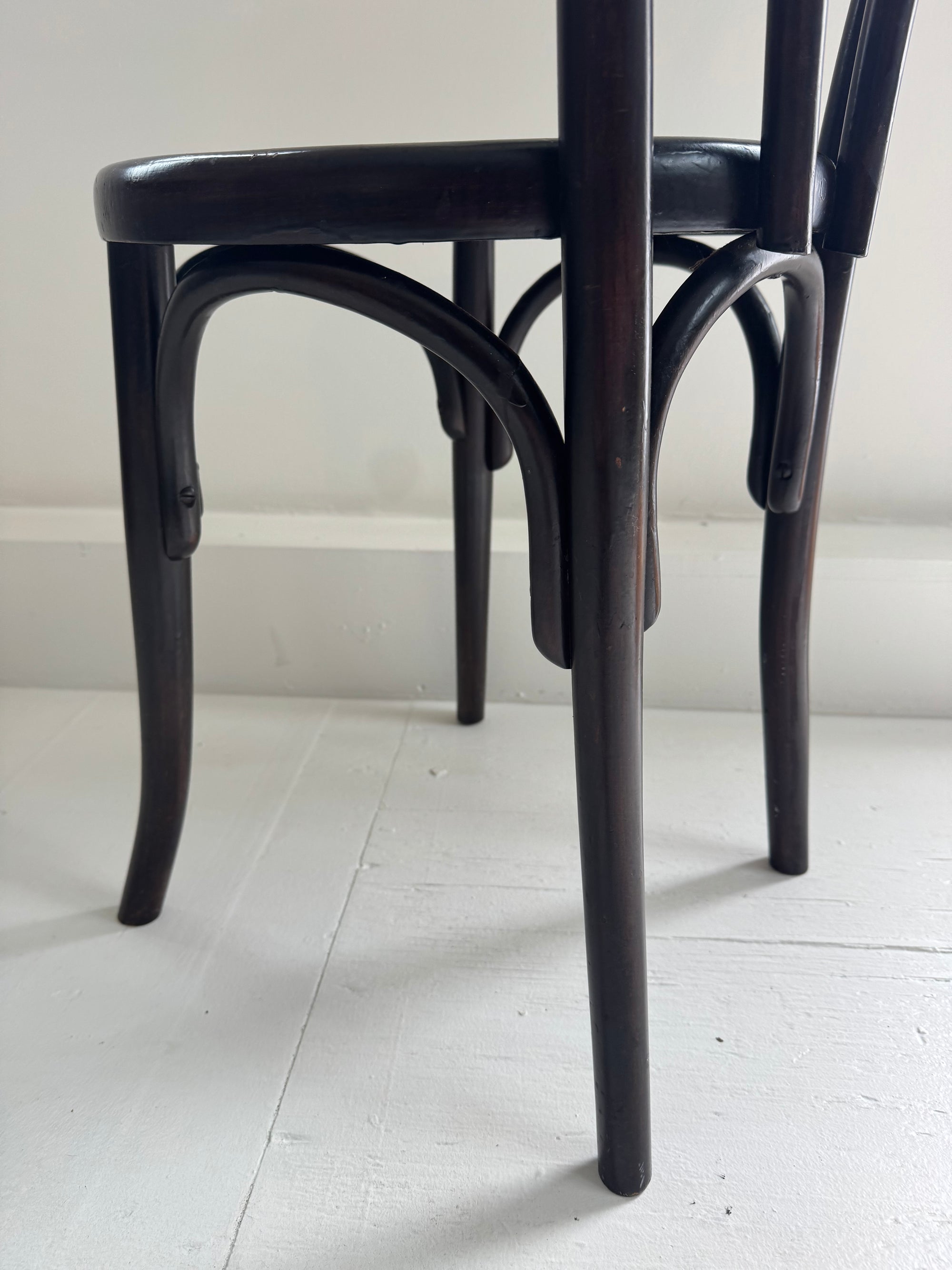 VTG Asira Bentwood Chair - Dark