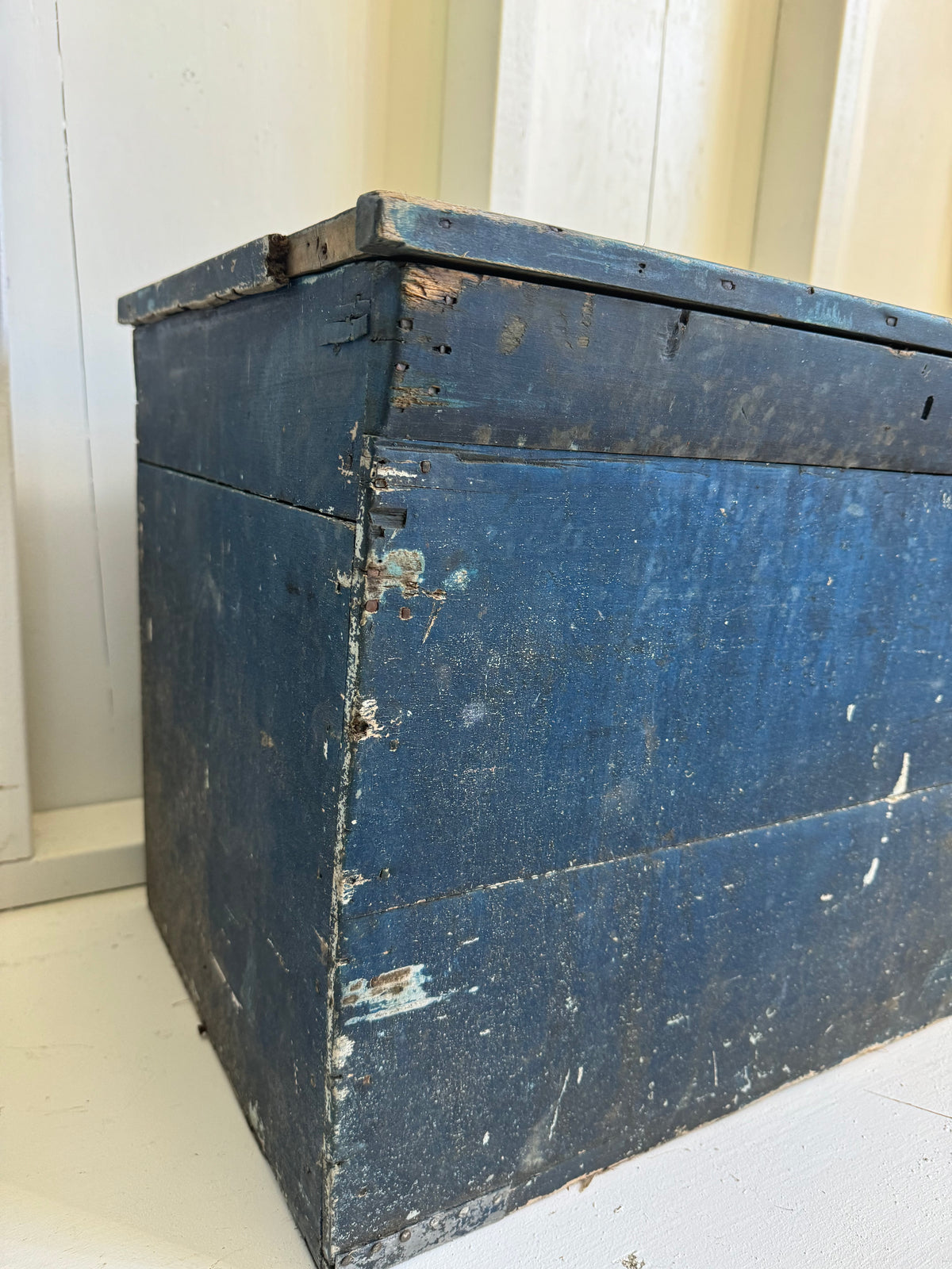 Antique Wood Chest - Marine Blue