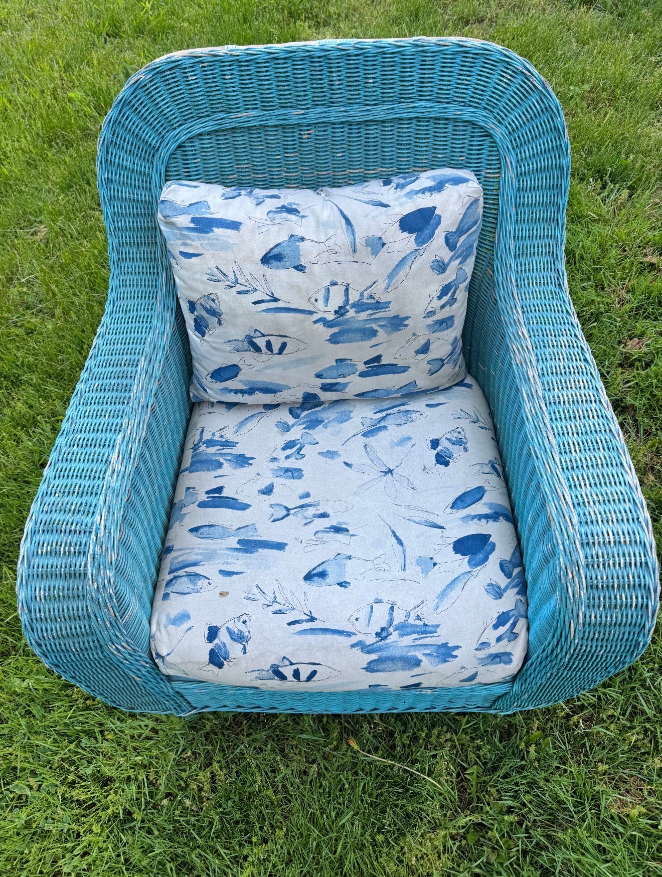 VTG Turquoise Wicker Chair with Fish Cushions