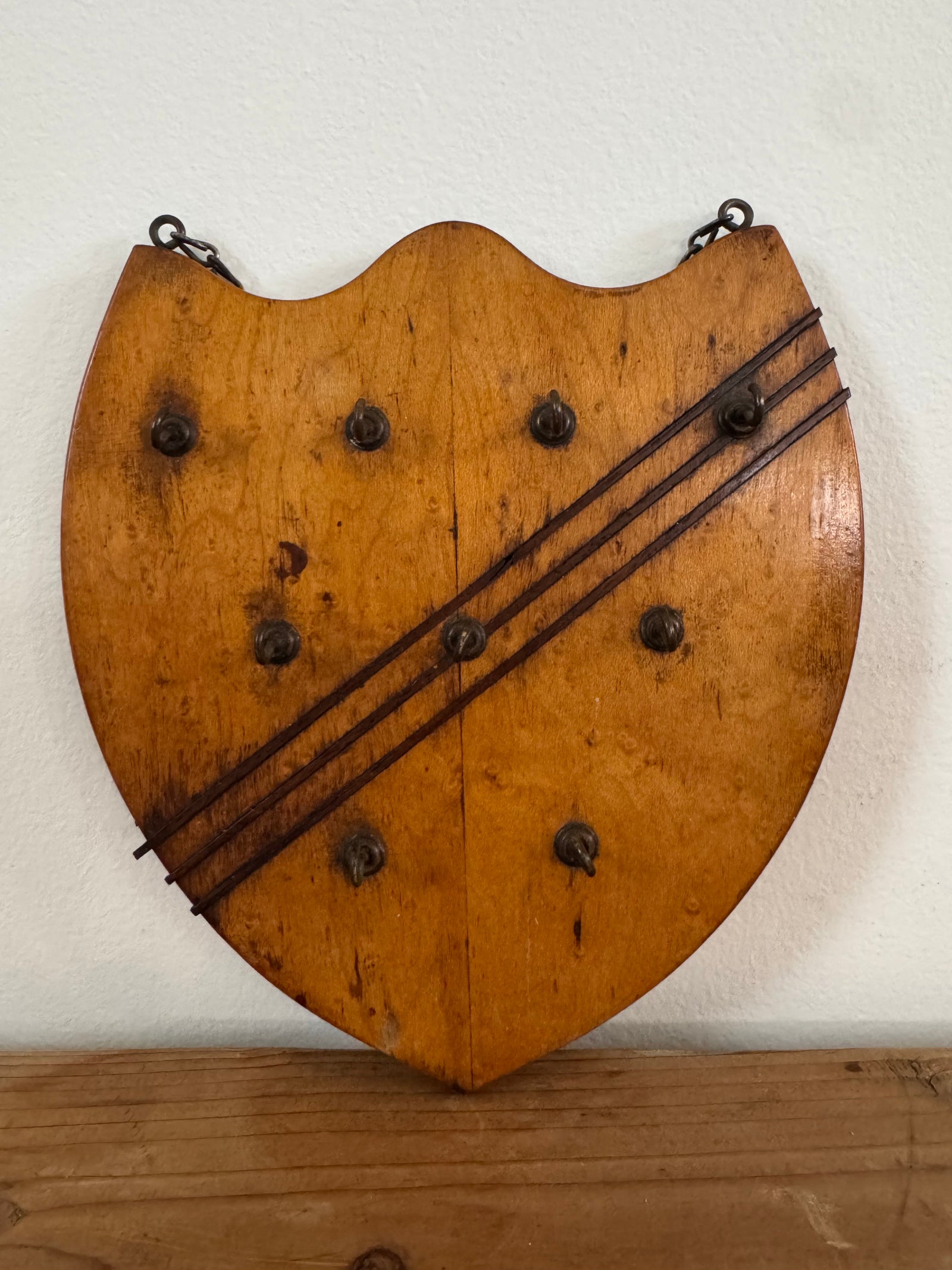 Vintage Wood Plaque Key Holder
