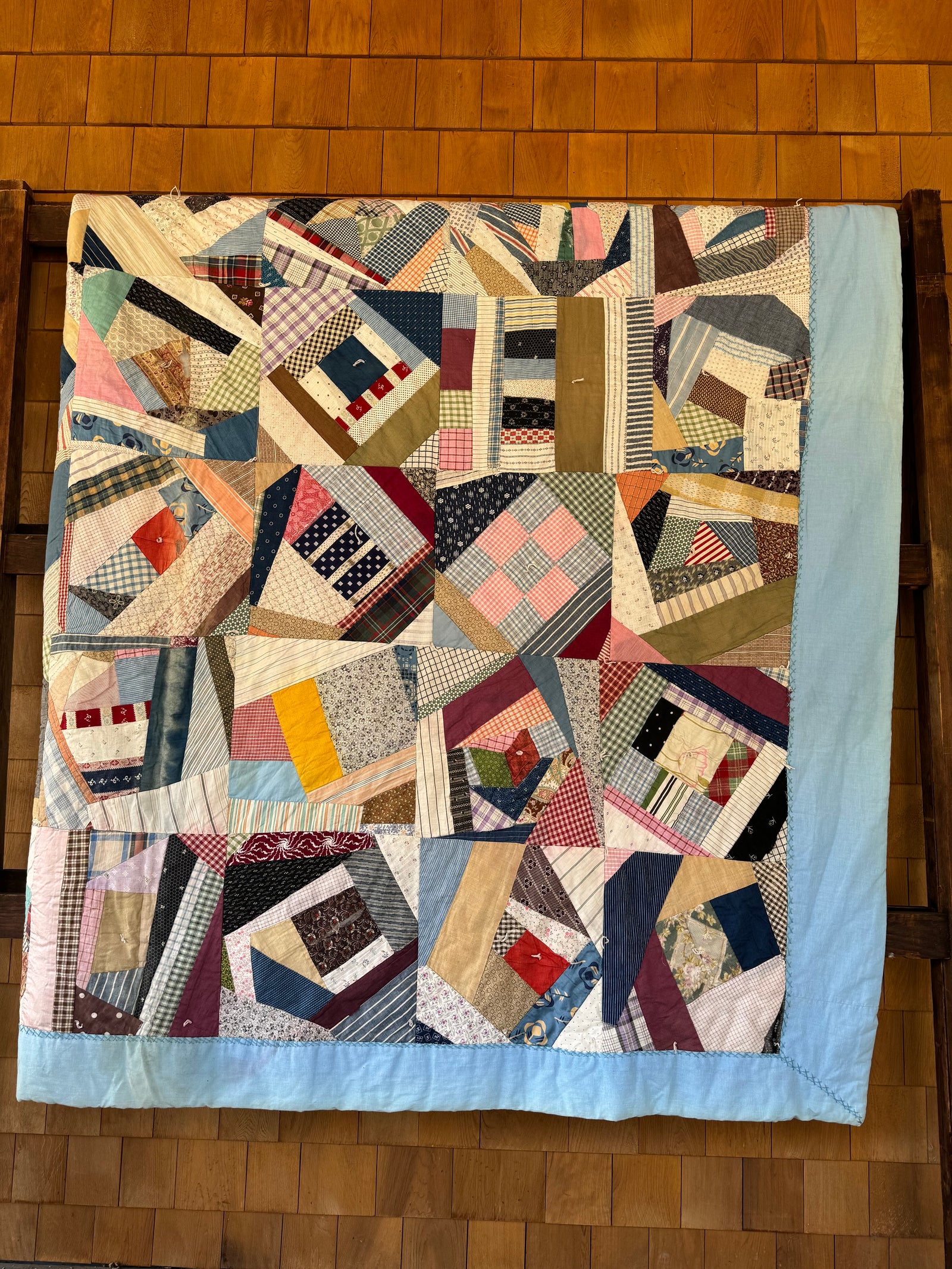 Vintage Handmade Quilt - Blue Trim