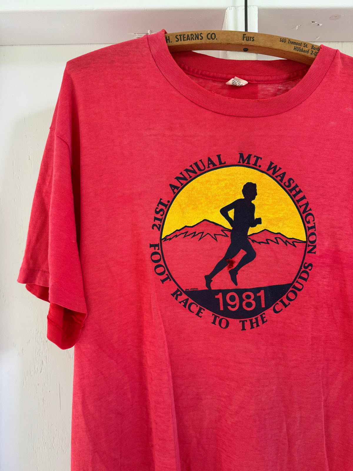 Vintage Foot Race To The Clouds Shirt