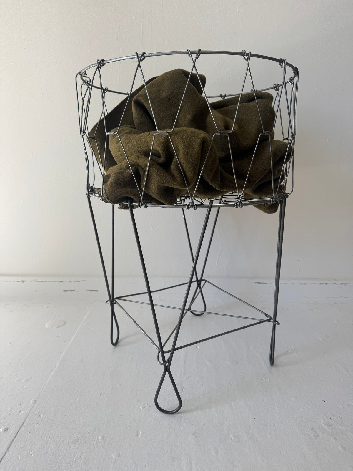 Antique Collapsible Laundry Hamper 19"