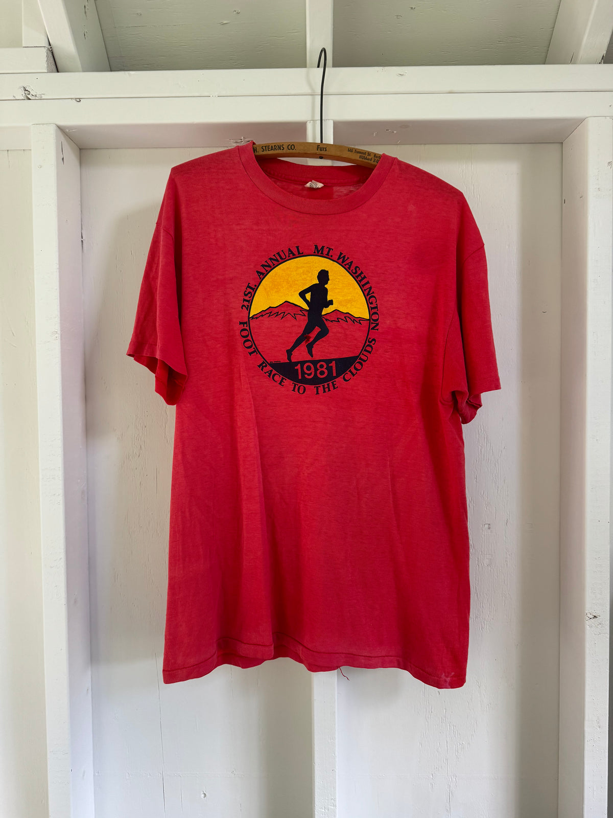 Vintage Foot Race To The Clouds Shirt