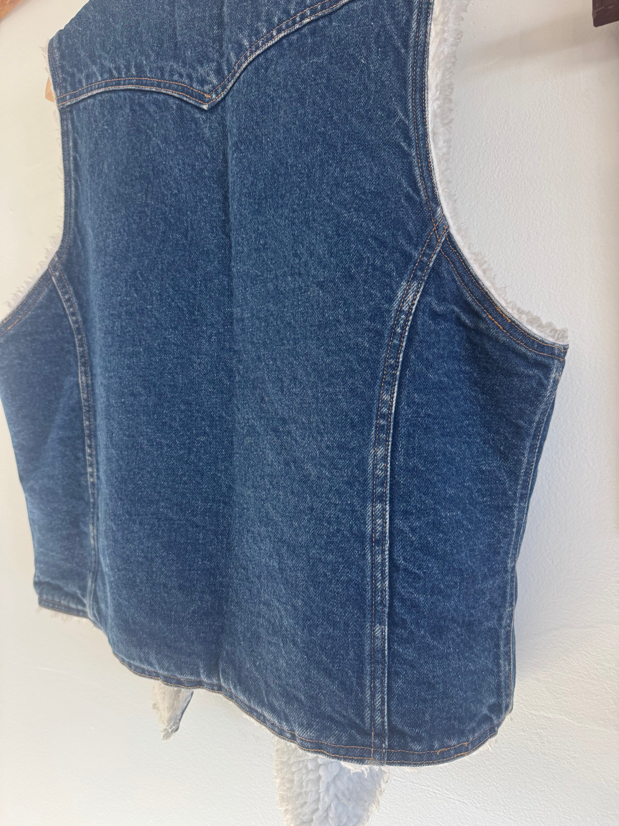 VTG LEVI'S Denim Vest - Fleece Lined
