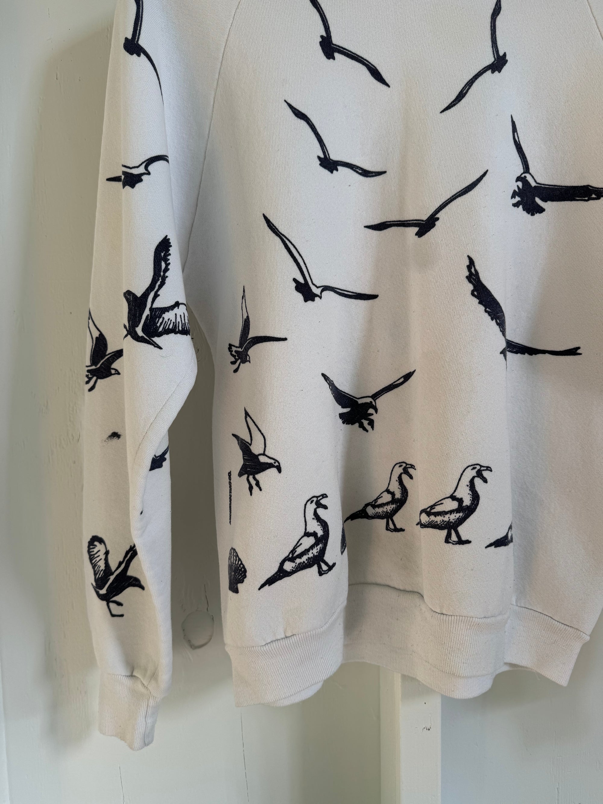 Vintage Seagull Raglan Sweatshirt - White
