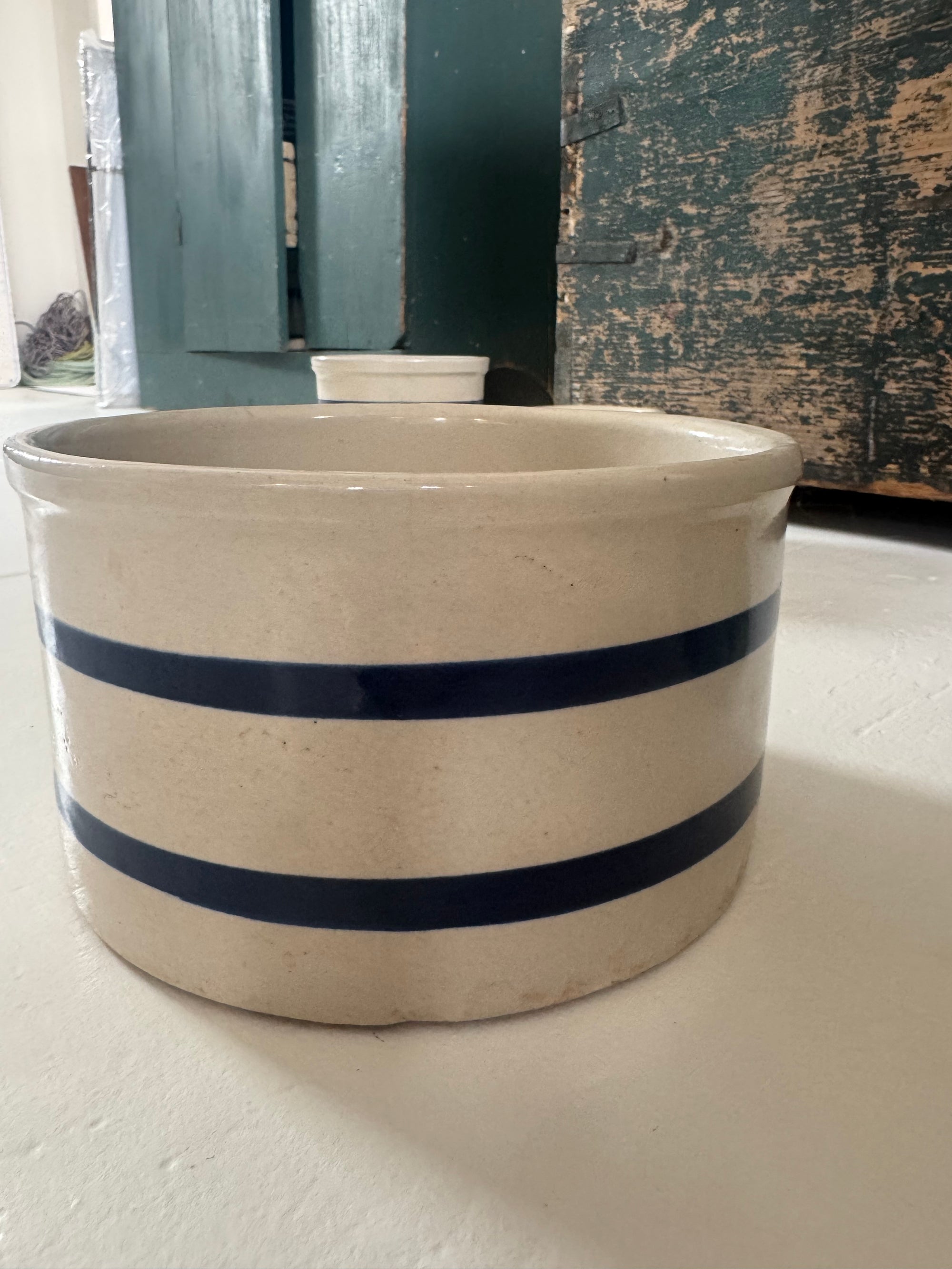 VTG Roseville Ohio Blue Striped Crock
