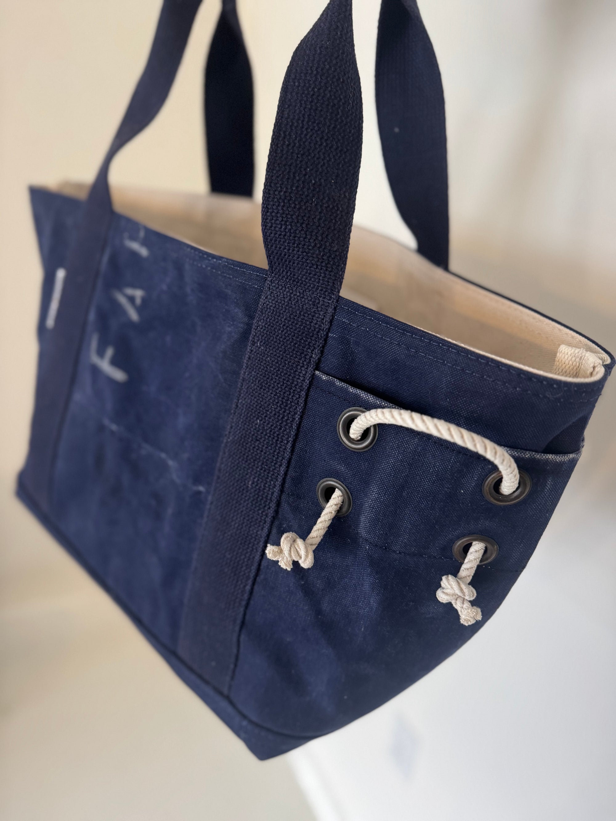 W&W AUTHENTIC TOTE BAG #160