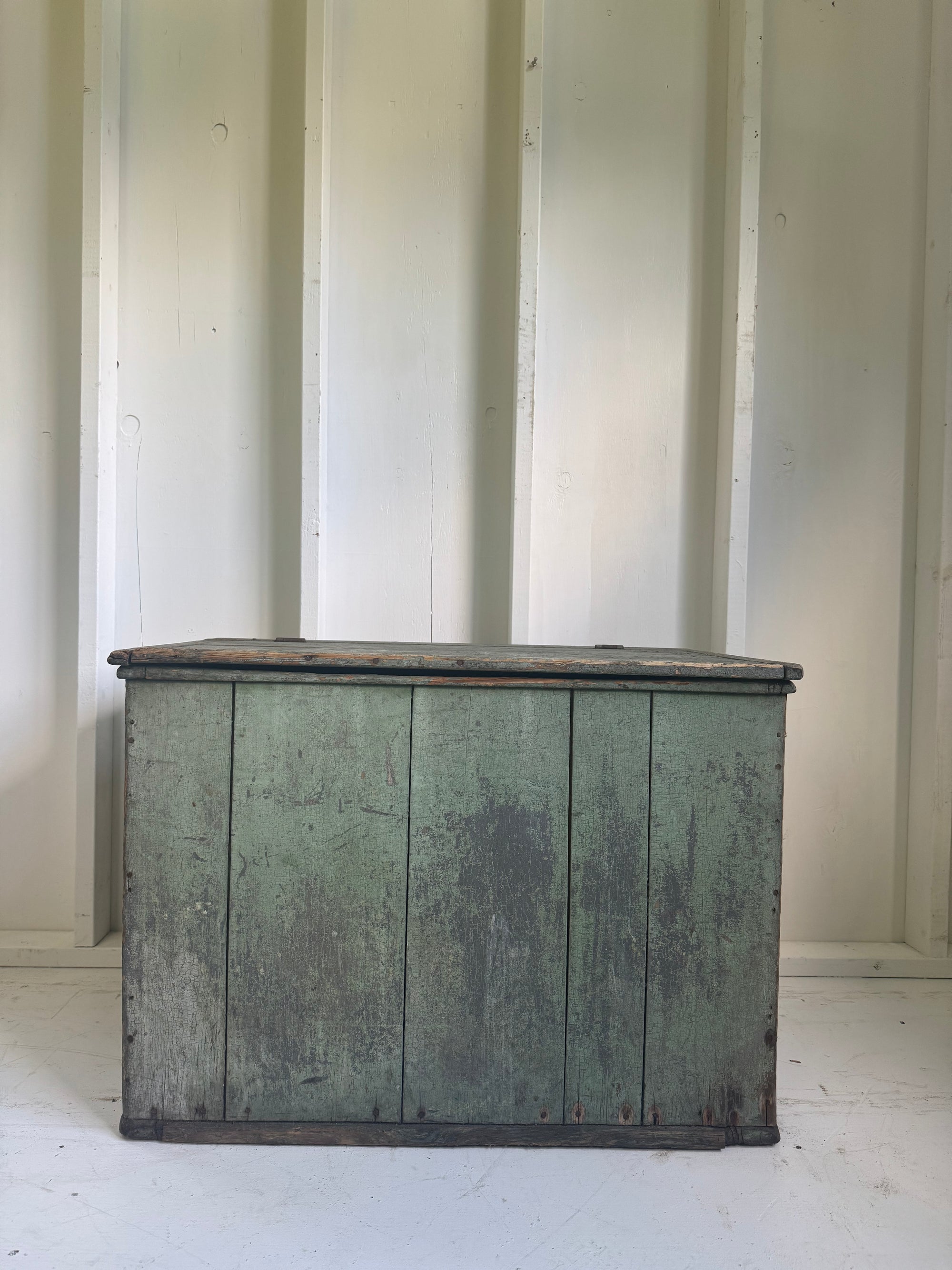 Antique Wood Chest - Sea Mist