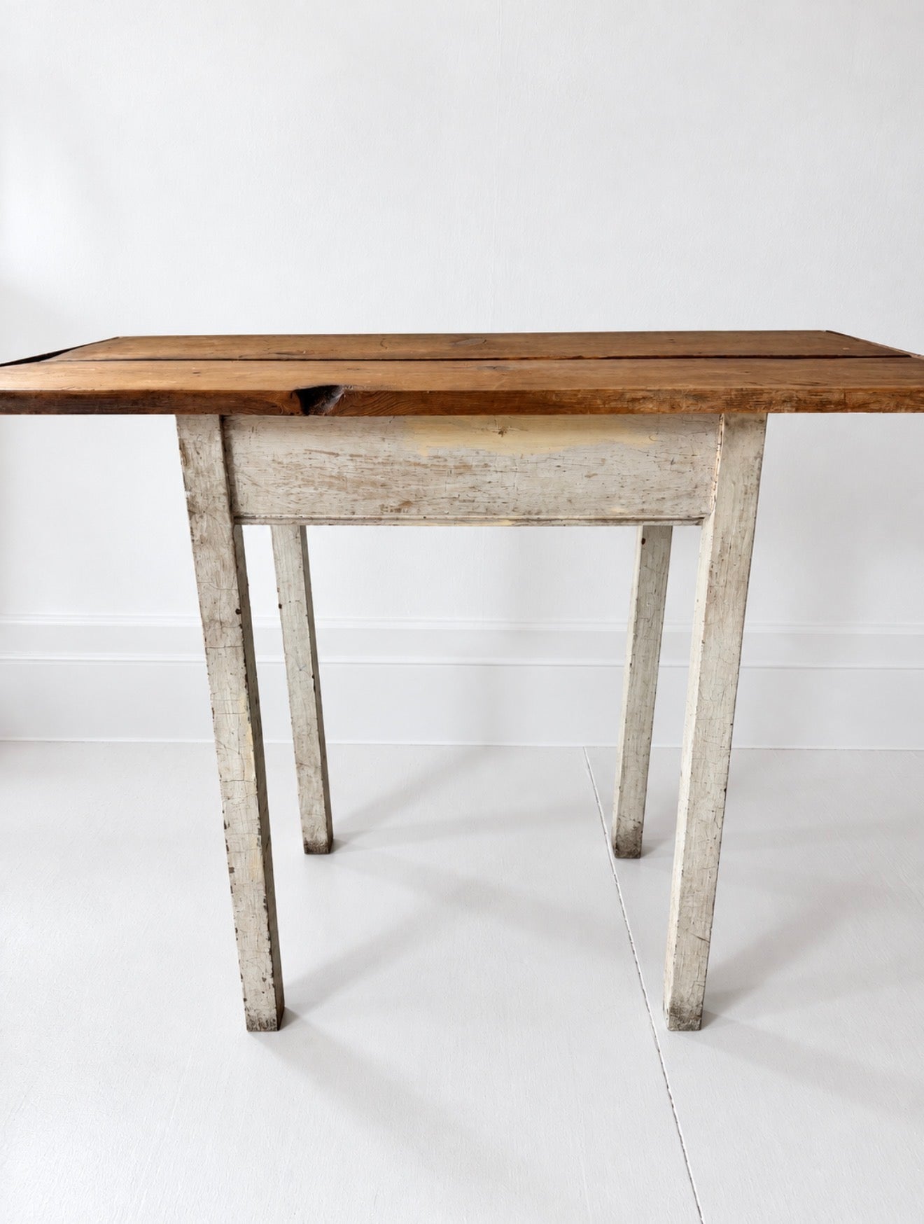 Antique Scrubbed Pine Table