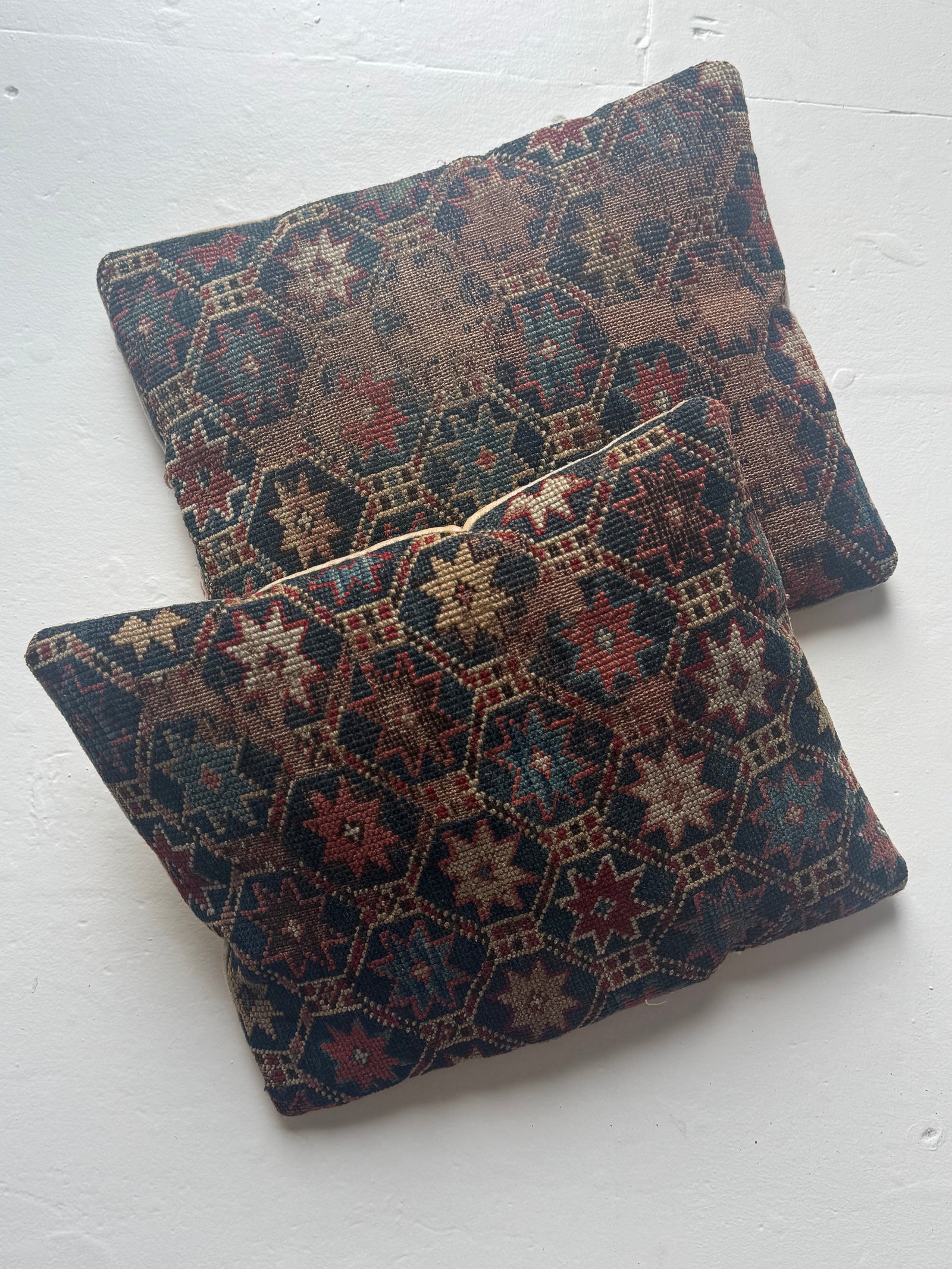 Vintage Rug Pillow - Star Pattern