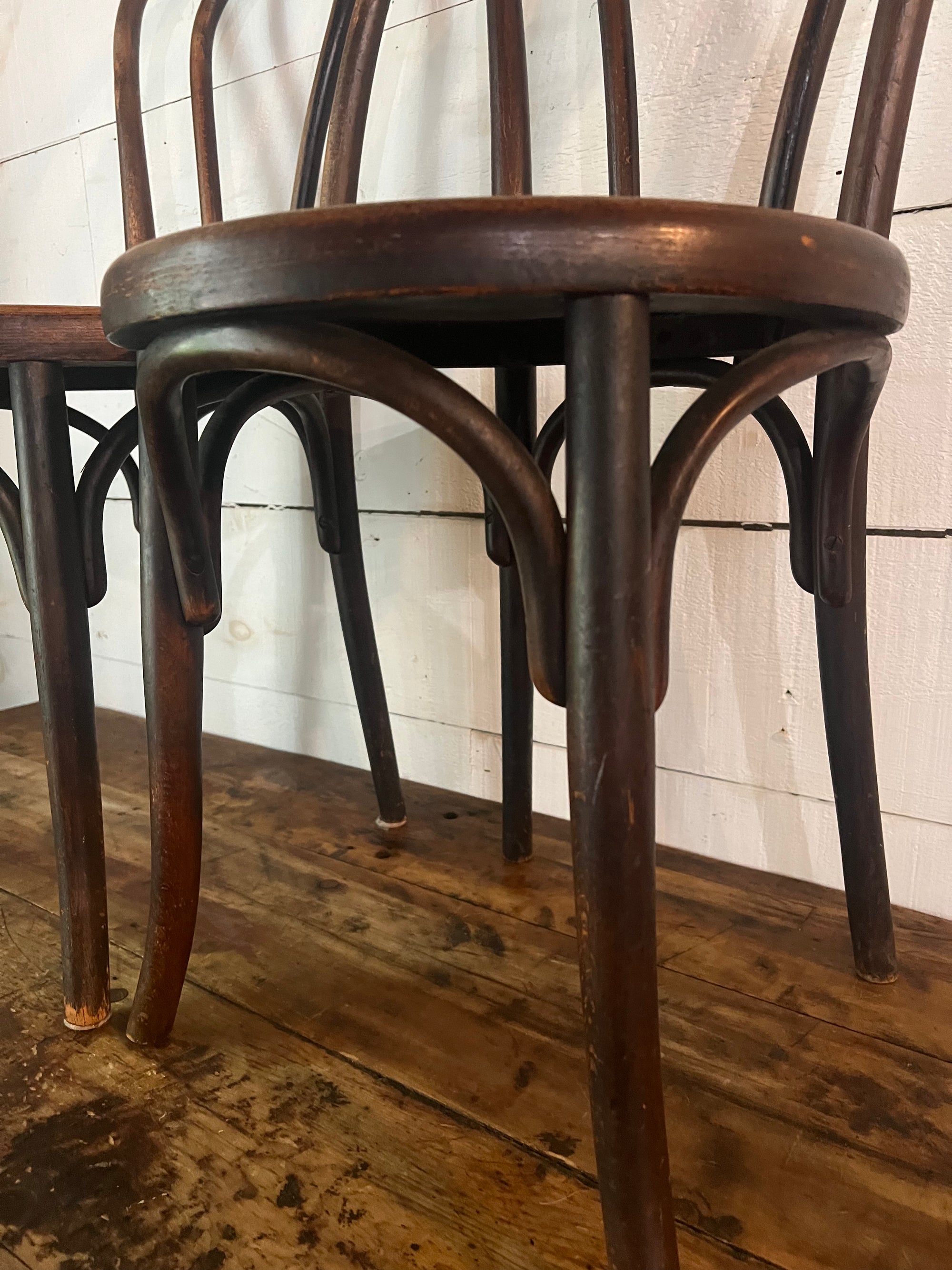 Vintage Thonet Style Bentwood Chair - Wood Grain