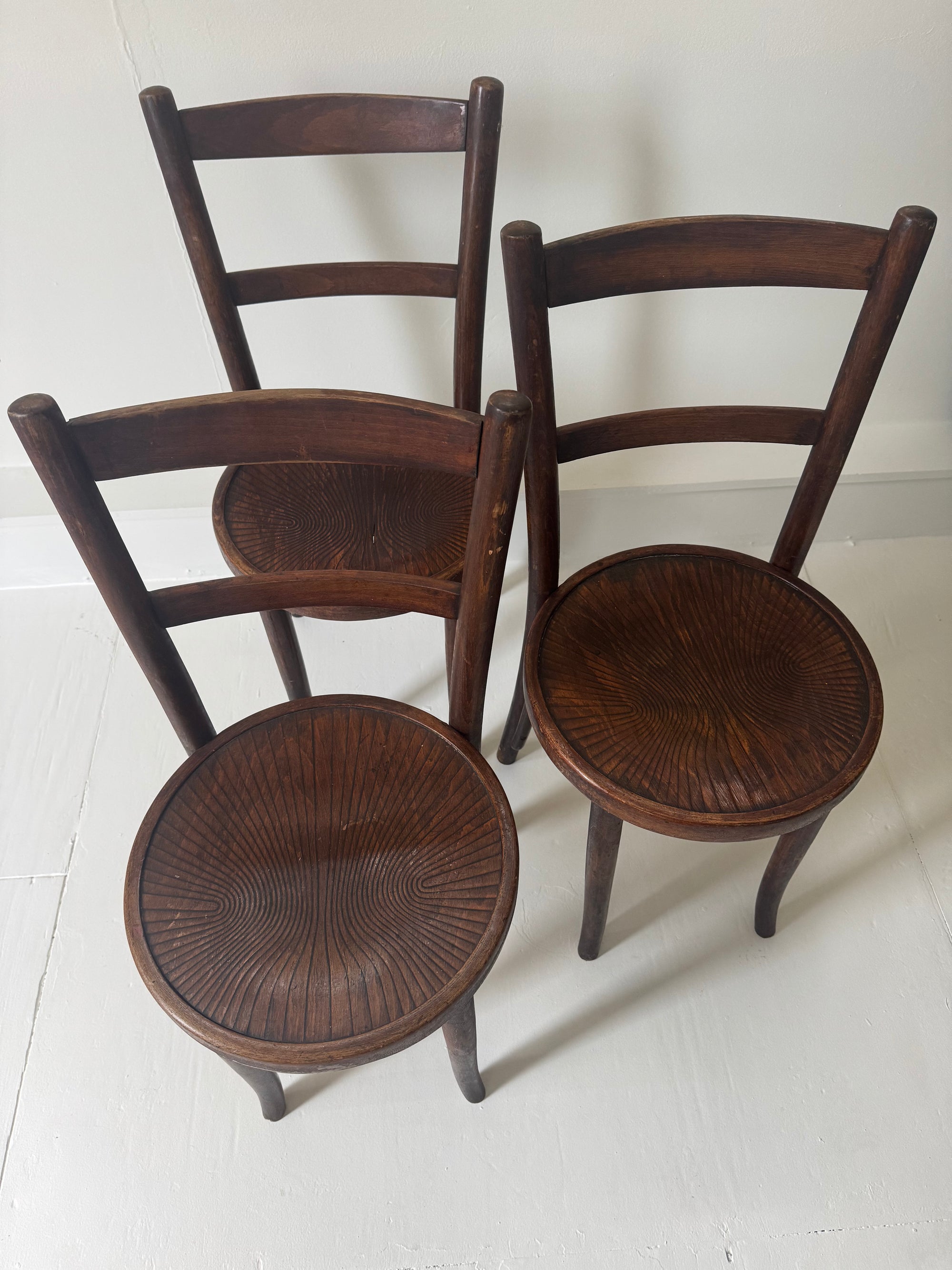 Vintage Thonet Style Bentwood Chair - Wood Grain