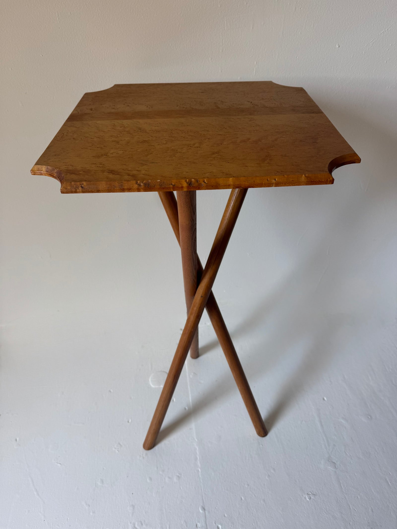 VTG Birds Eye Maple Tripod Table