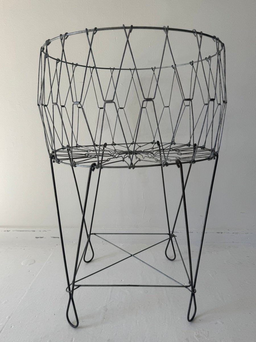 Antique Collapsible Laundry Hamper 22" - Diamonds & Rust